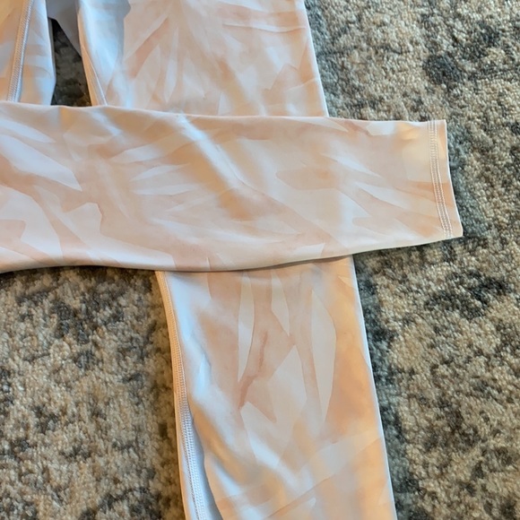 Athleta leggings 7/8 size Medium - Picture 6 of 9